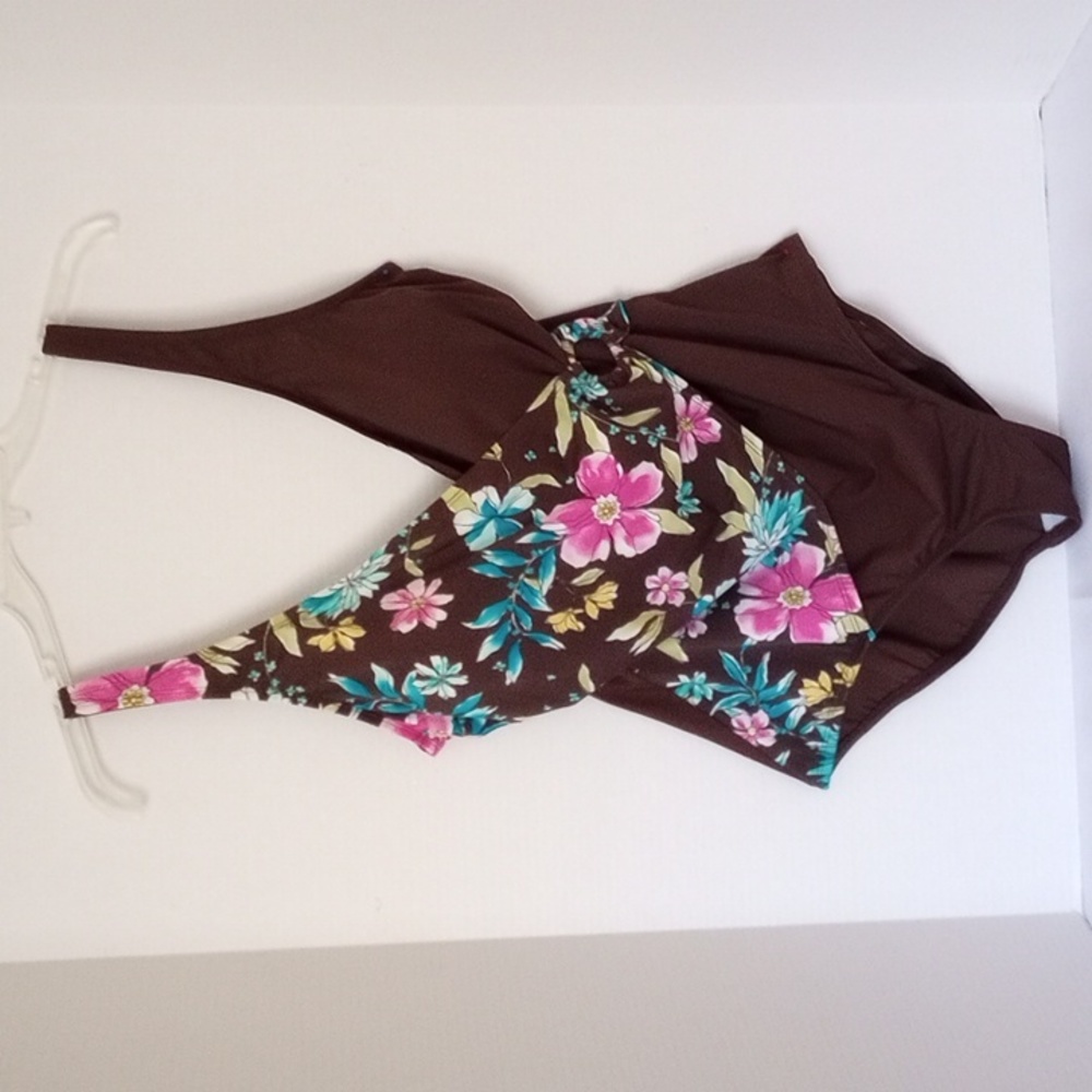 JANTZEN Classics ONE PIECE  Size 16.  NWOT